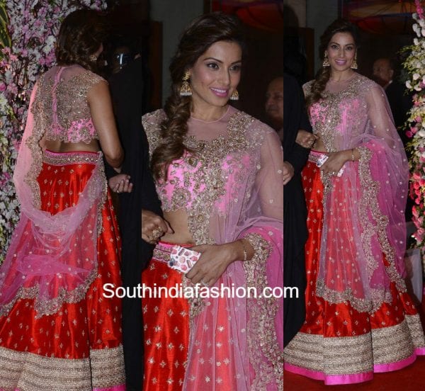 bipasha-basu-anushree-reddy-lehenga-neil-nitin-rukmini-wedding-reception