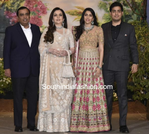 ambani family at sonam kapoor wedding reception