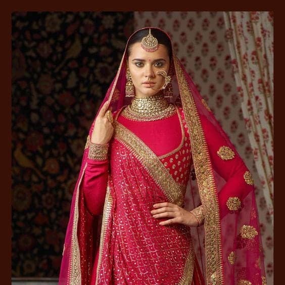 Rajasthani Blouse Designs for Sarees and Lehengas