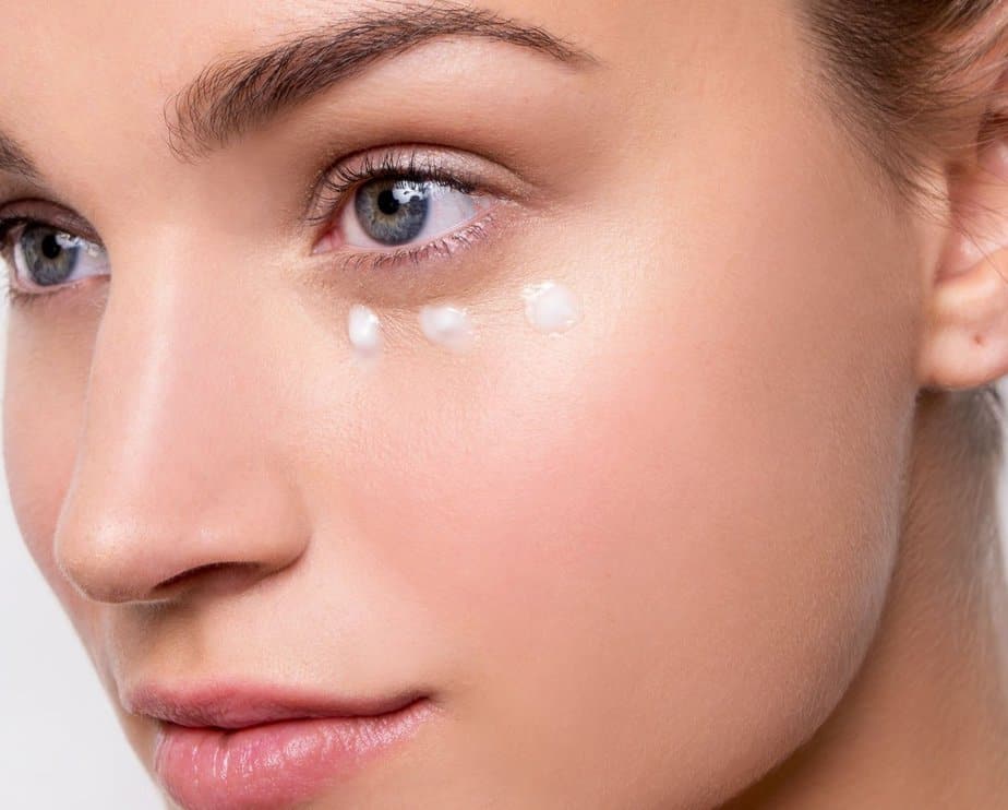 Korean Skincare Routine - 10 Step Beauty Regime - Spotless Skin