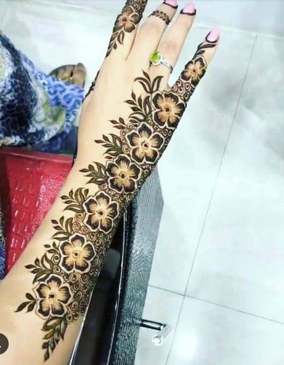 Stunning Arabic mehendi designs