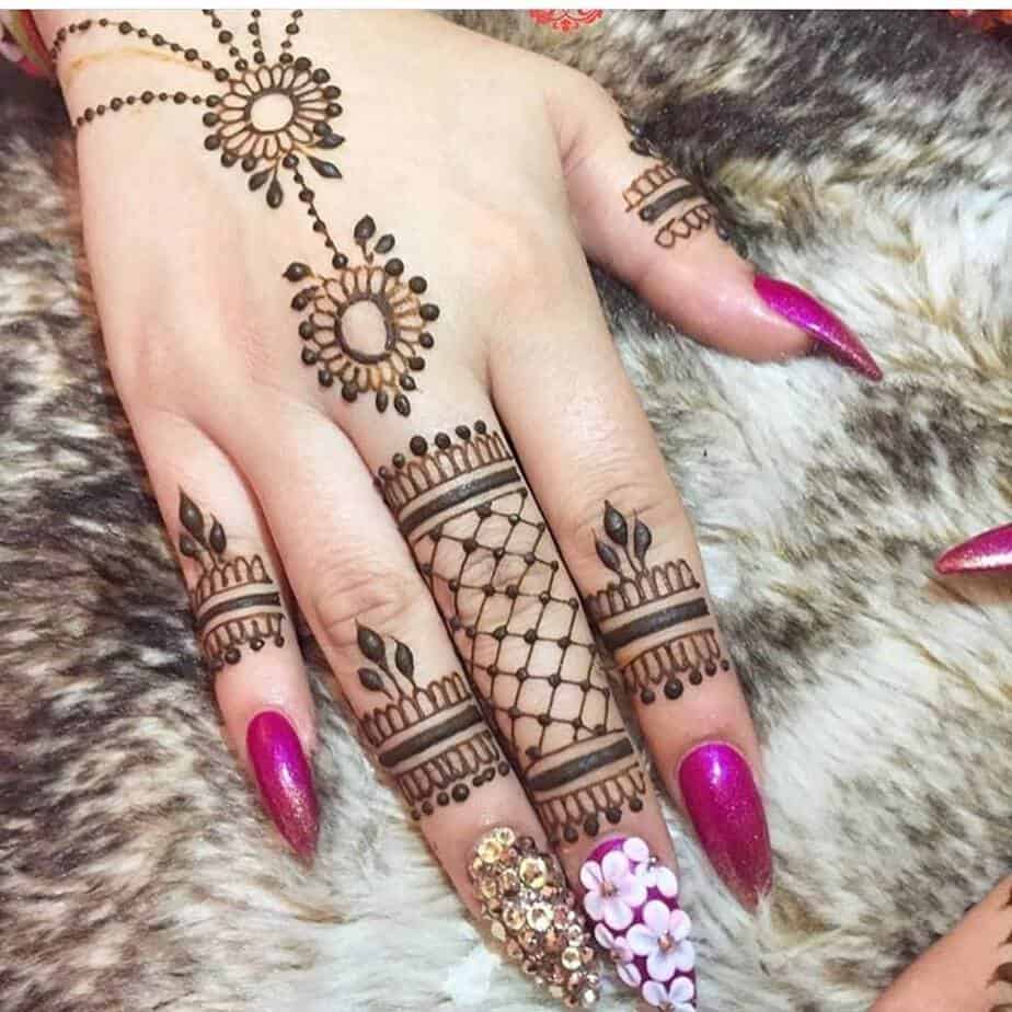 simple mehndi designs for hands