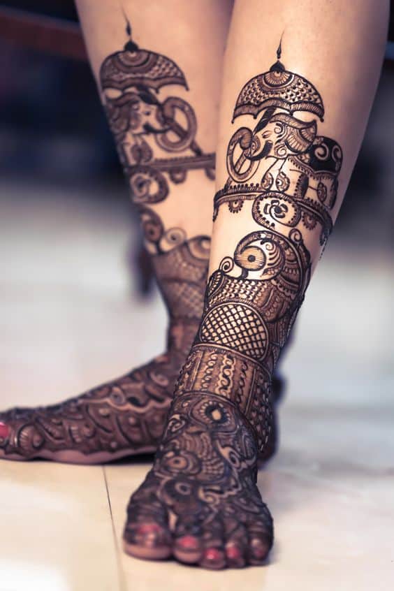 30 Mind Blowing Leg And Foot Mehndi Designs For Brides