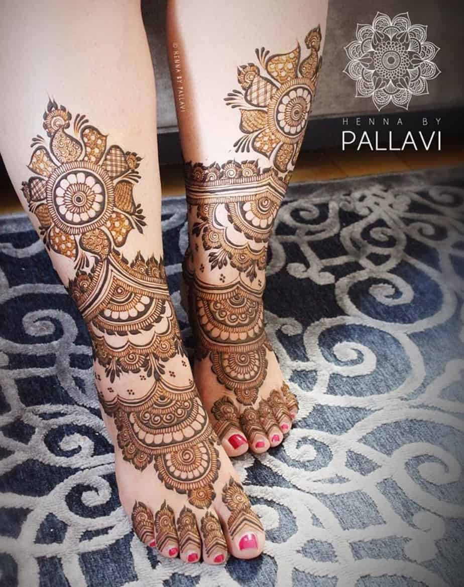 30 Mind Blowing Leg And Foot Mehndi Designs For Brides