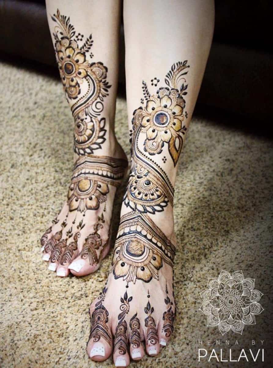leg mehndi design simple and easy