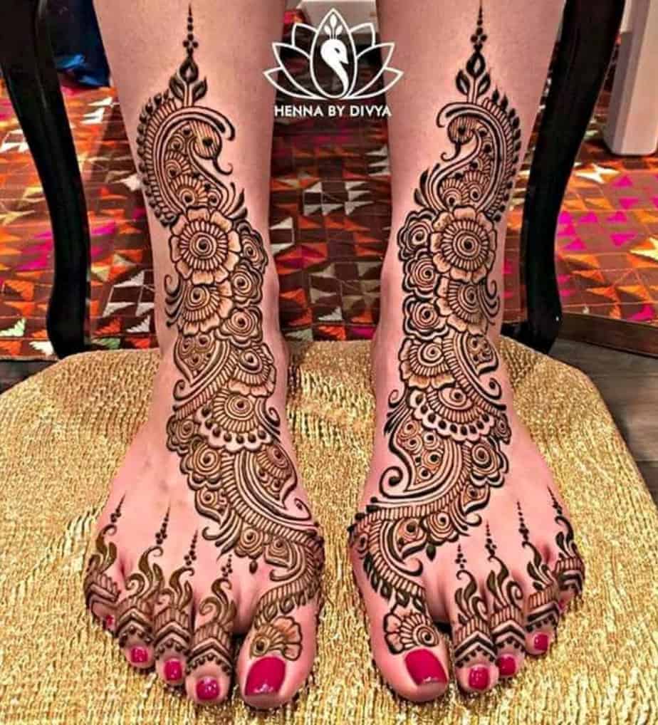 30 Mind Blowing Leg And Foot Mehndi Designs For Brides