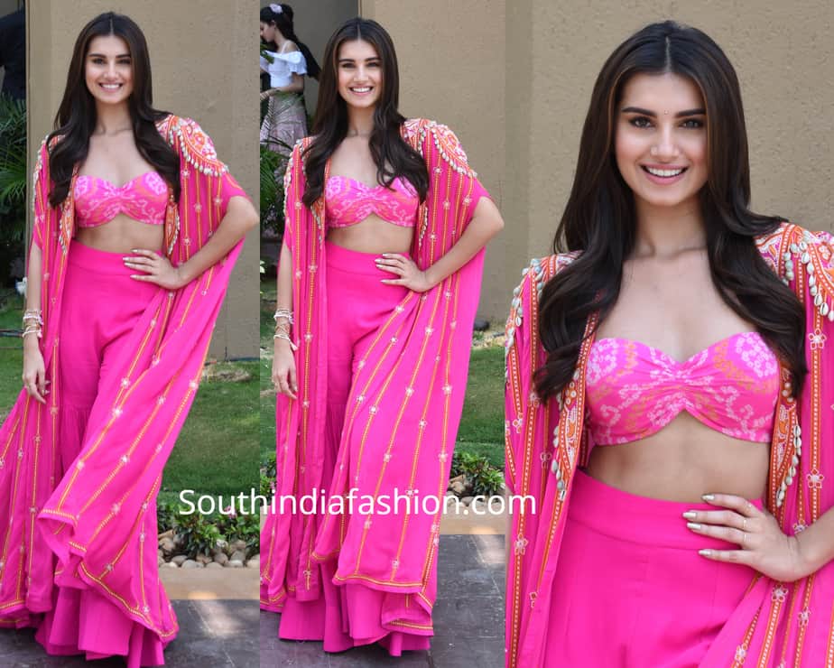 tara sutaria pink dress at student of the year song launch