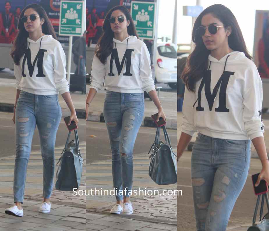 casual airport look