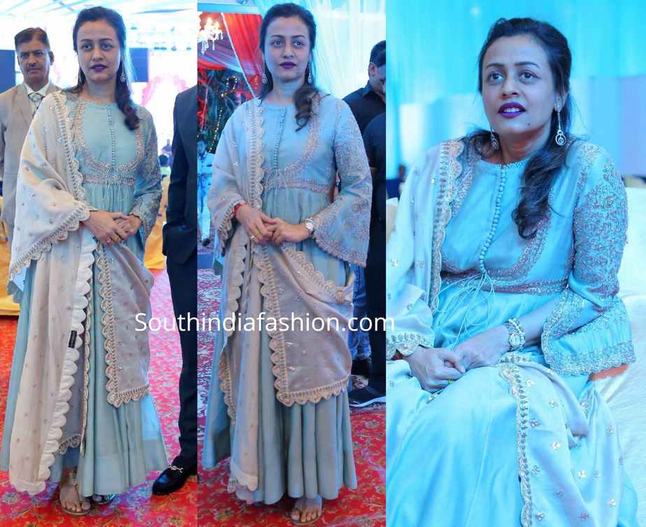 namrata shirodkar in blue anarkali by jayanti reddy at syed javed ali wedding reception