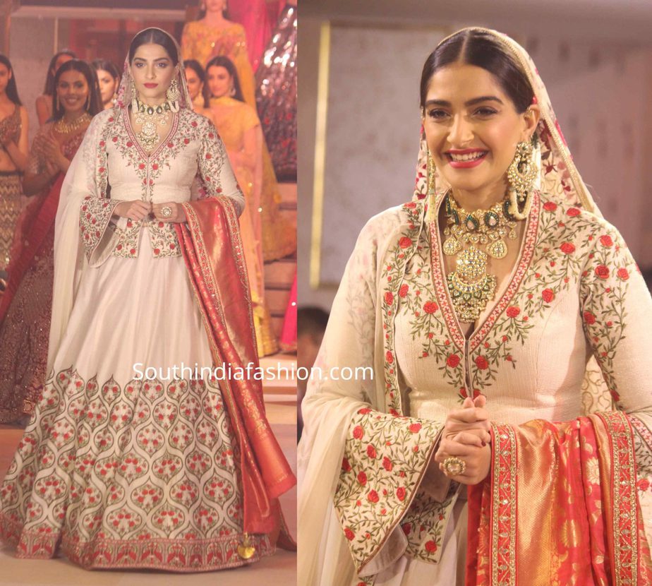 sonam kapoor lehenga in neeru's fashion show (1)