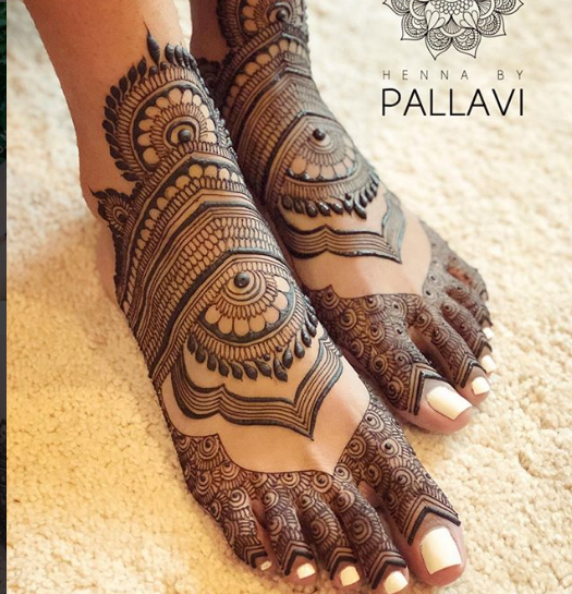 new style leg Mehndi design