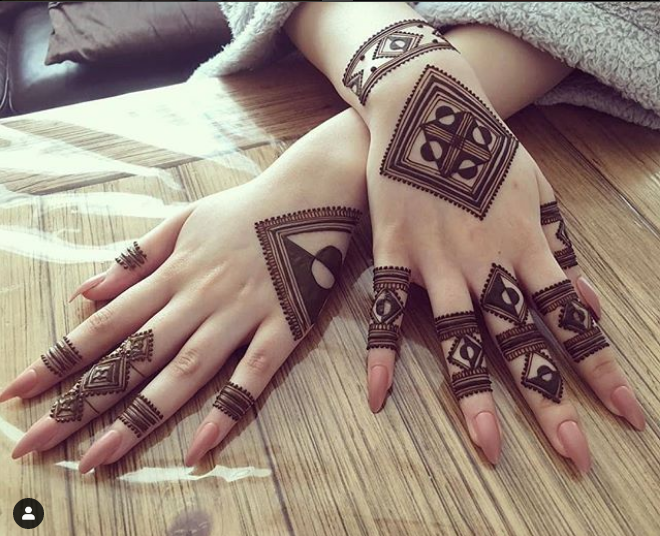 beauitufl mehndi design