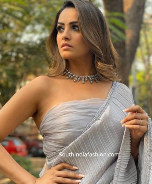 anita hassanandani strapless blouse