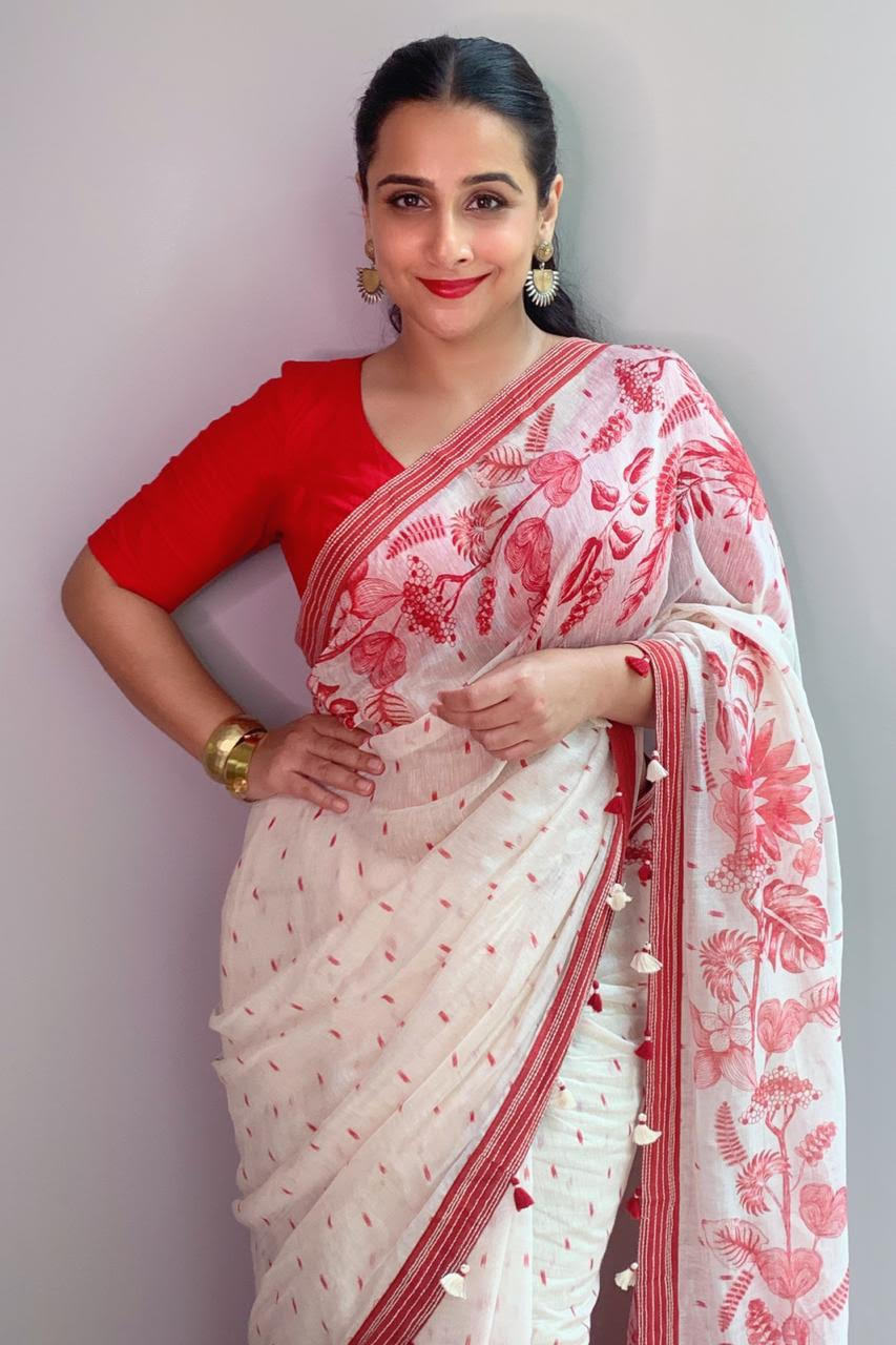 Vidya Balan in a printed linen saree – South India Fashion