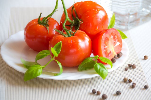 Tomatoes for skin