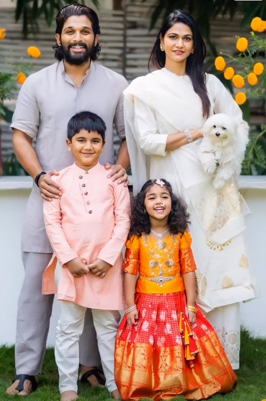 Allu Arjun's family is all smiles in their traditional attires for ...