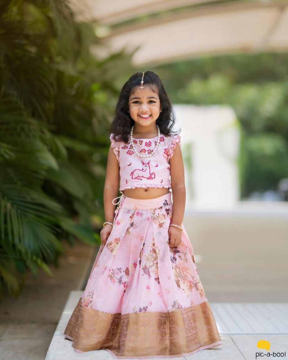 allu arjun daughter arha in pink pattu lehenga