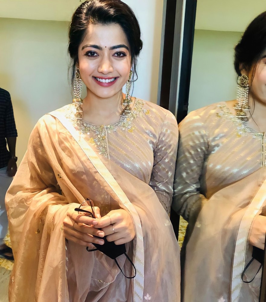 rashmika mandanna in a festive kurta set at her new movie launch event (2)