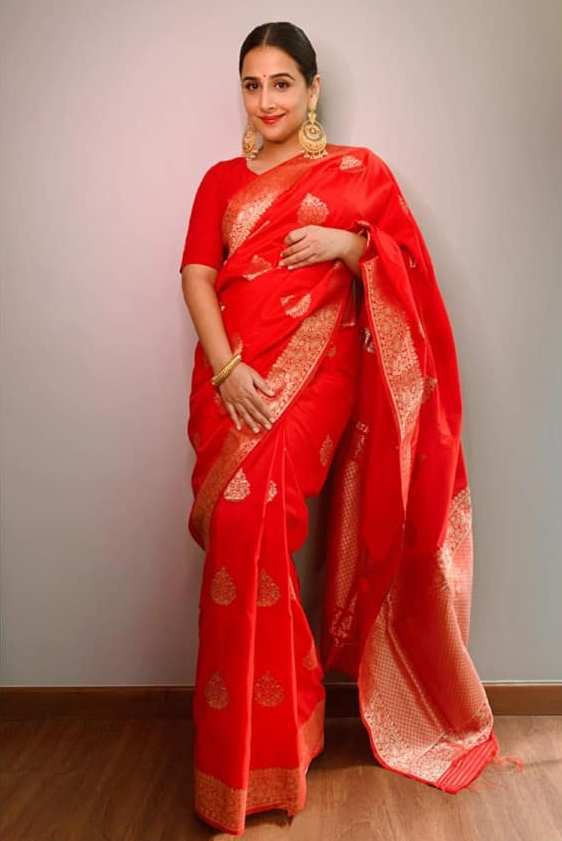 vidya balan in red silk saree