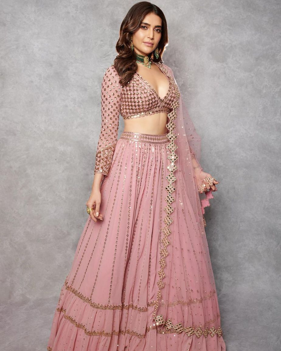 karishma tanna in a pink lehenga by vvani for ekta kapoor's diwali party2