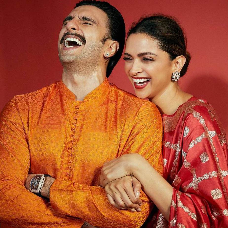 Deepika in red kurta set and raanveer in orange for diwali 1