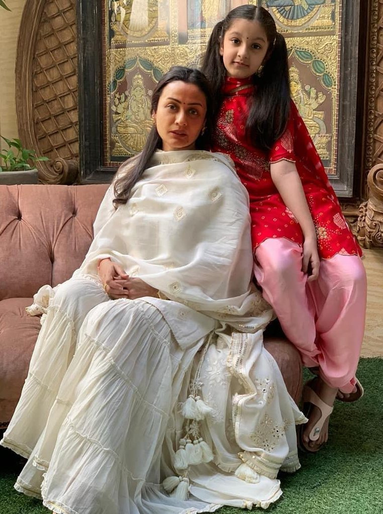 Namrata Shirodhkar in off white sukriti akriti kurta set