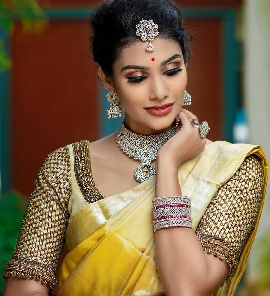 10 Stunning latest Bridal Blouse designs by Sruthi Kannath!