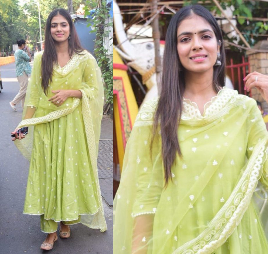 Actress Malavika Mohanan keeps it traditional and elegant in this mint green Anarkali suit by Gulabo Jaipur! – South India Fashion