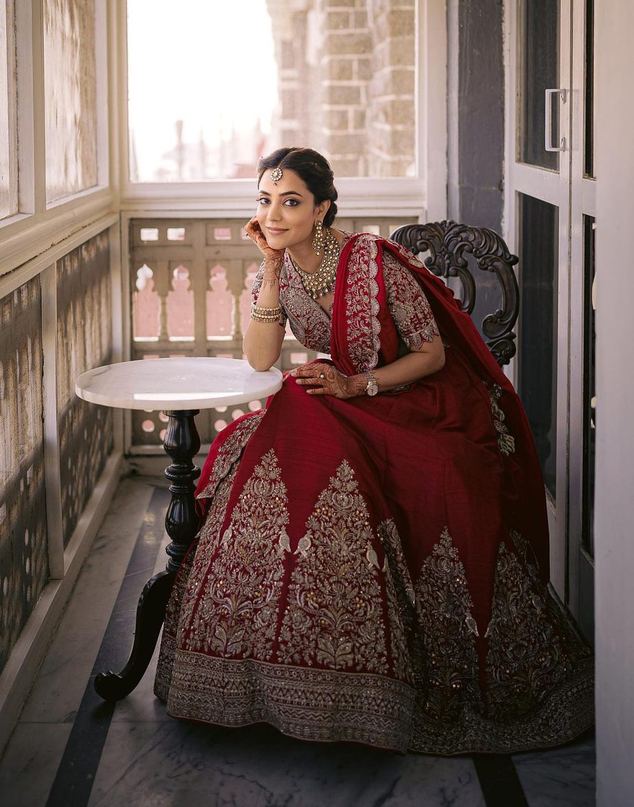 nisha agarwal in red lehenga from jayanti reddy on kajal agarwal wedding (1)