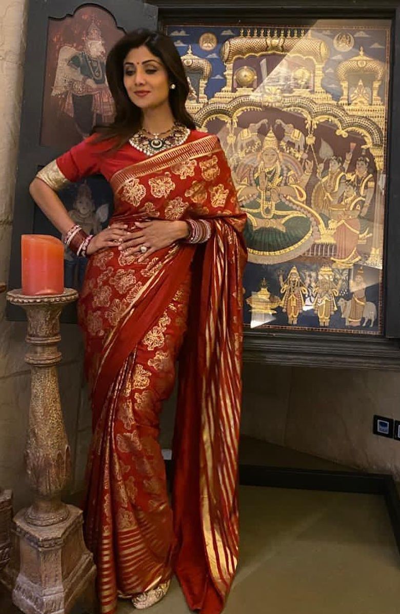 Shilpa Shetty looks stunning in a maroon foil printed saree by Masaba Gupta for Karva Chauth!