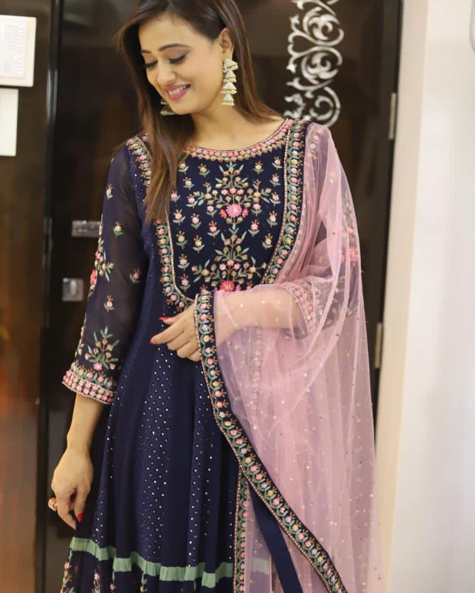 Kalki sales fashion anarkali