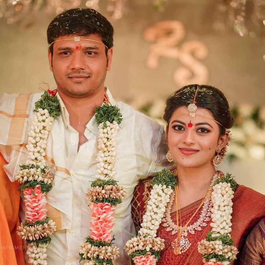 actress kayal anandhi wedding pictures