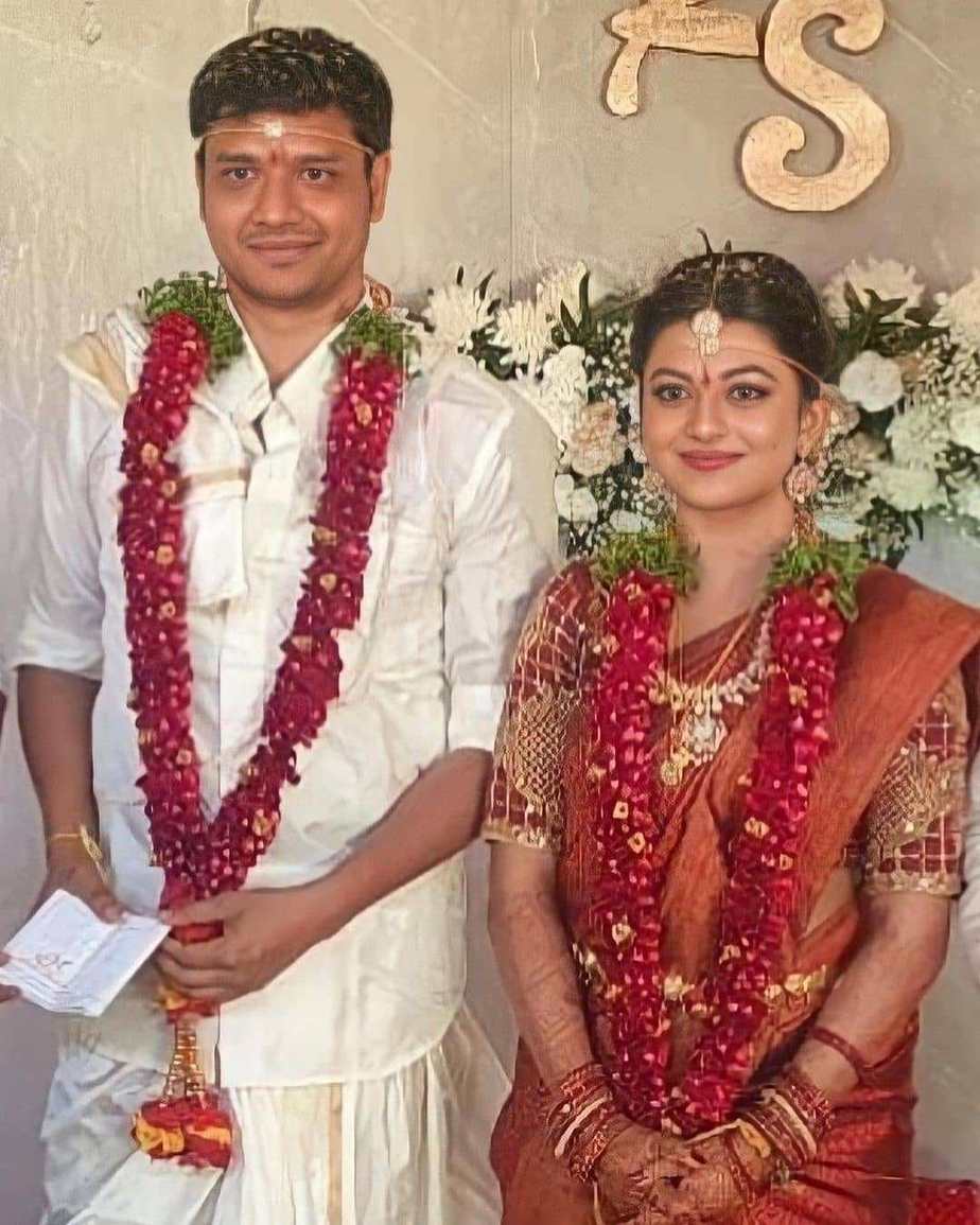 kayal anandhi wedding with socrates pics