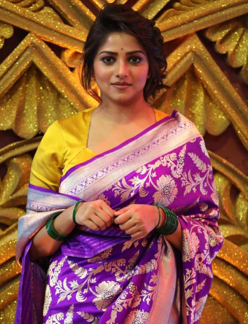 rachita ram in purple silk rawmango saree