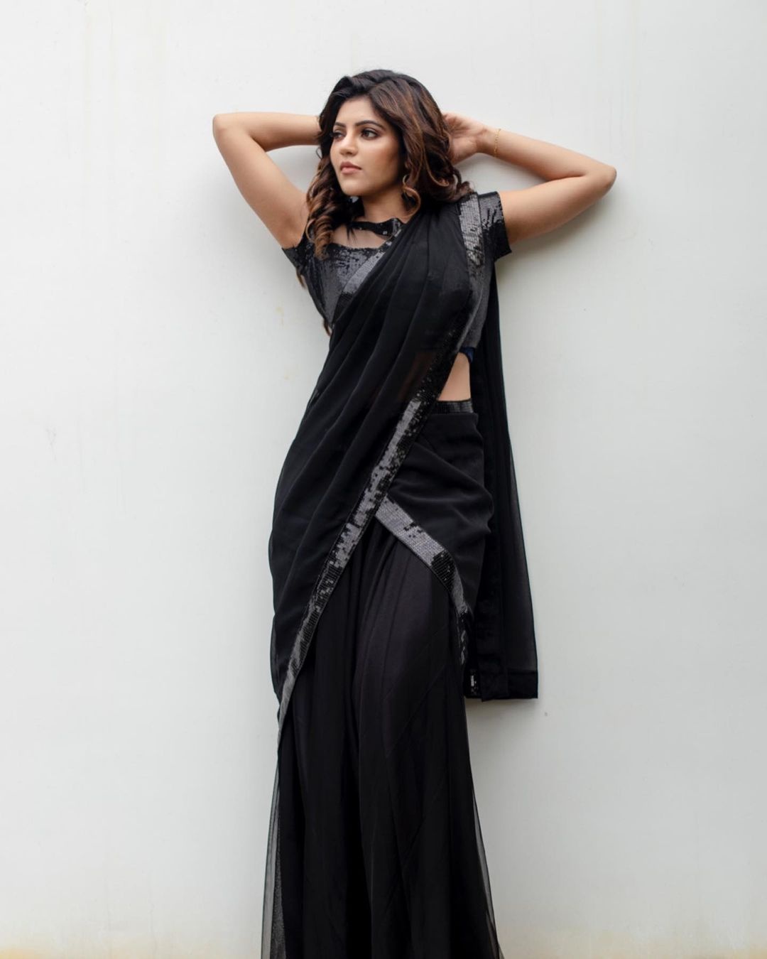 Athulyaa Ravi goes all black with a sequinned half-saree!- FAREWELL PARTY SAREE LOOK