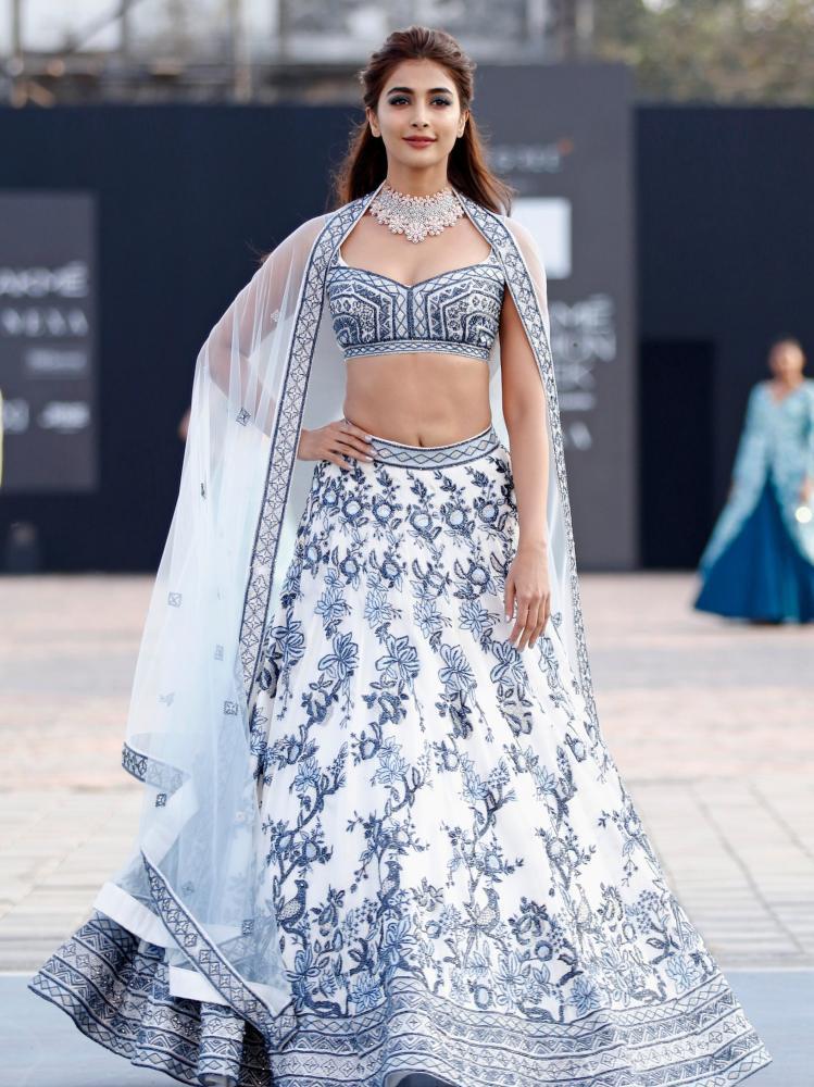 Pooja Hegde is giving us major summer ethnic fashion vibes as he walks the  ramp for Varun Chakkilam!