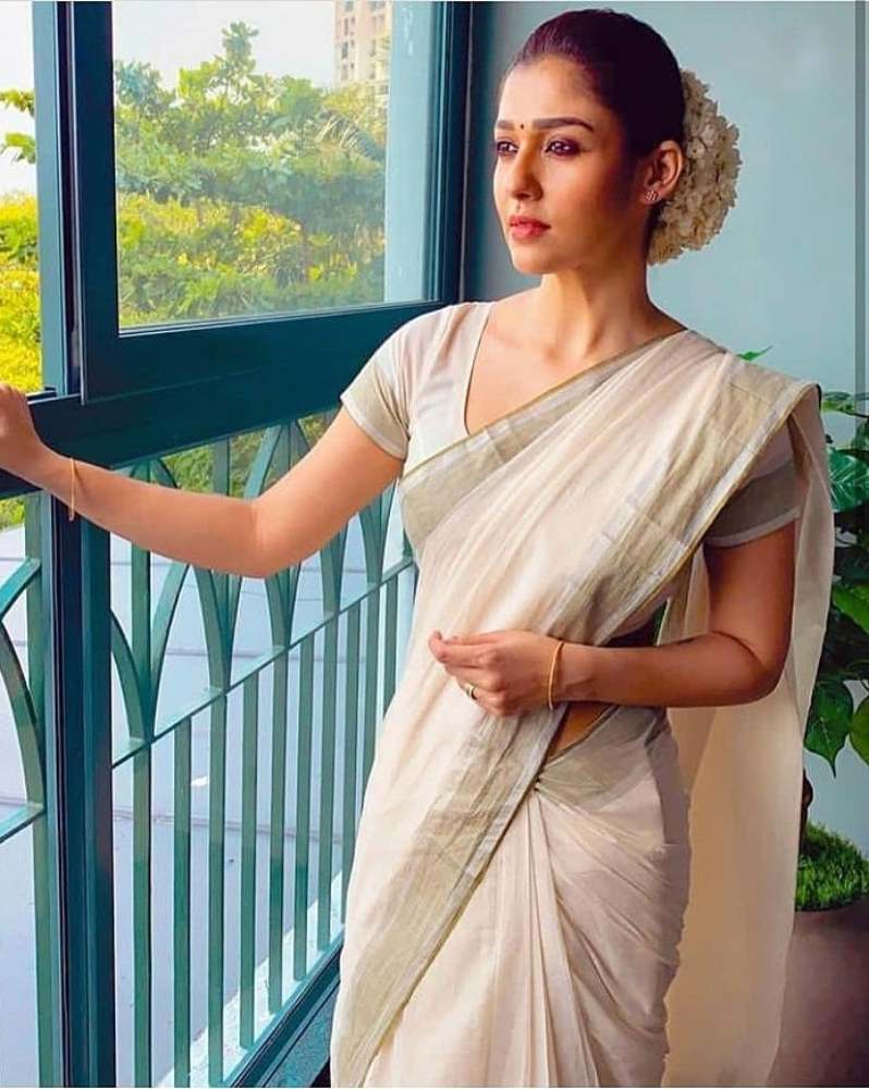 Nayanthara treats us with her pictures in a set saree for Vishu!