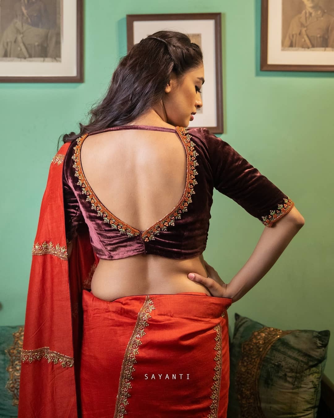 [Image: Brown-velvet-blouse-Sayanti-ghosh-1.jpg]