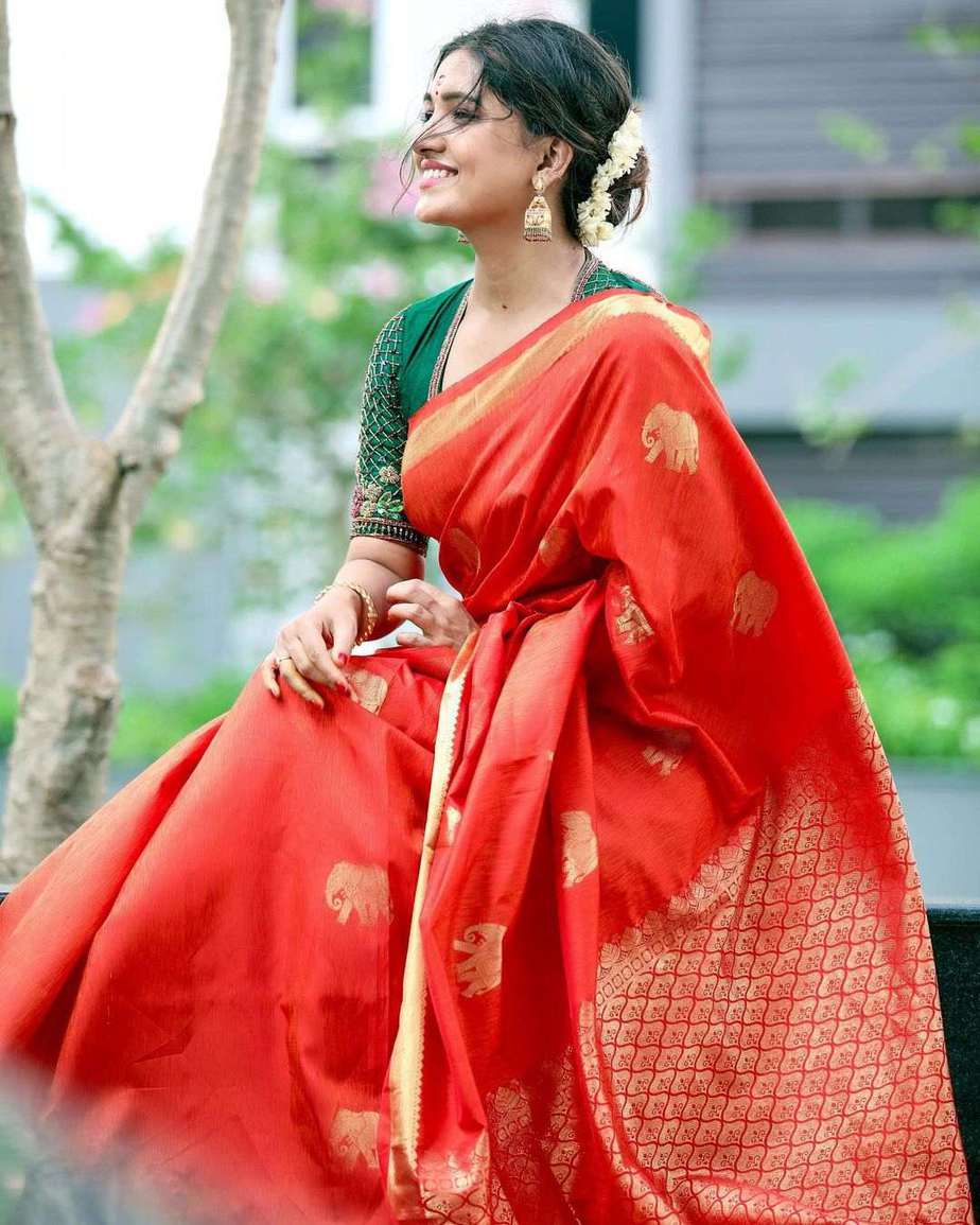 Vani Bhojan looks radiant in a red Studio 149 saree for her house warming!