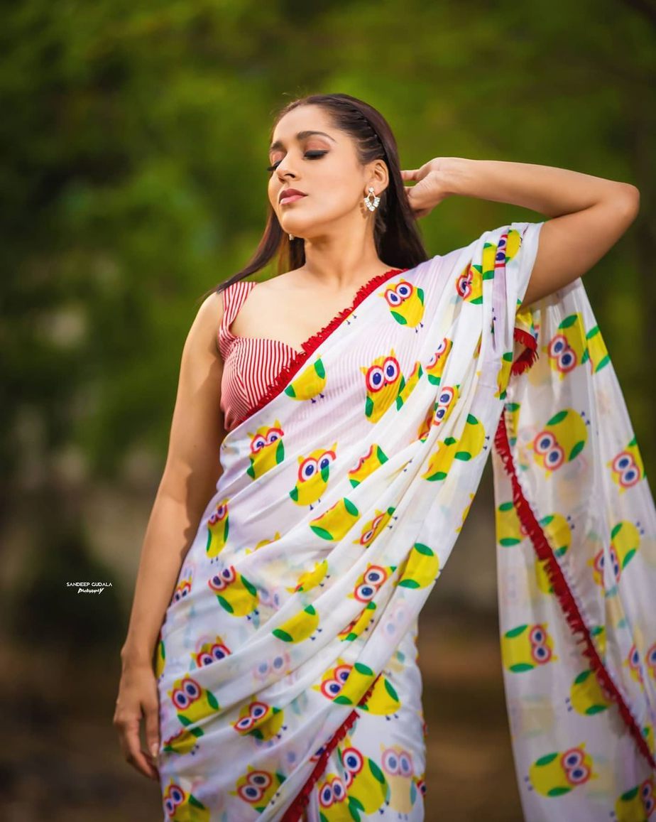 Rashmi Gautam in owl print saree by shrutii clothing -1