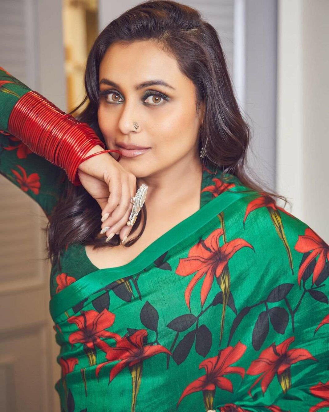 3 Looks of Rani Mukherjee in printed Masaba sarees for quot Bunty Aur Babli 3 Looks of Rani Mukherjee in printed Masaba sarees for quot Bunty Aur Babli