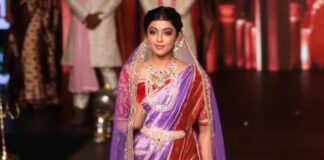 Pranitha Subash in a lilac pattu saree by deepthi ganesh for cbfw-1