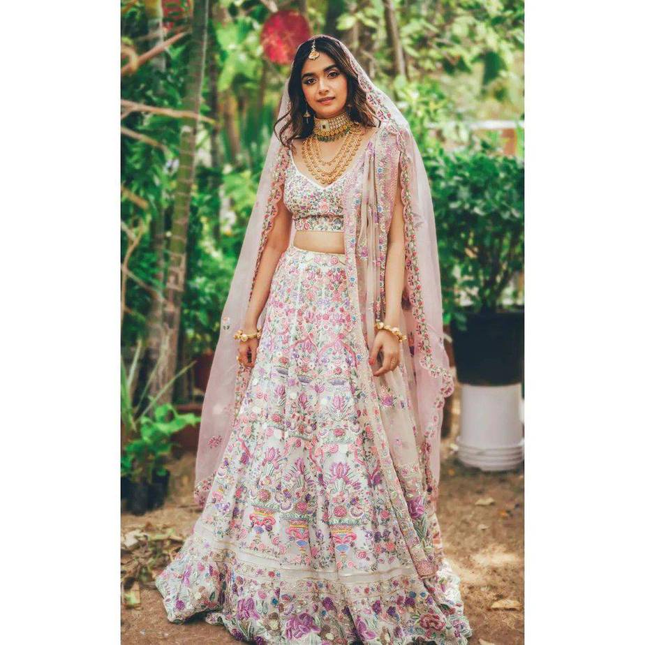 Keerthy Suresh in a pink bridal lehenga set!