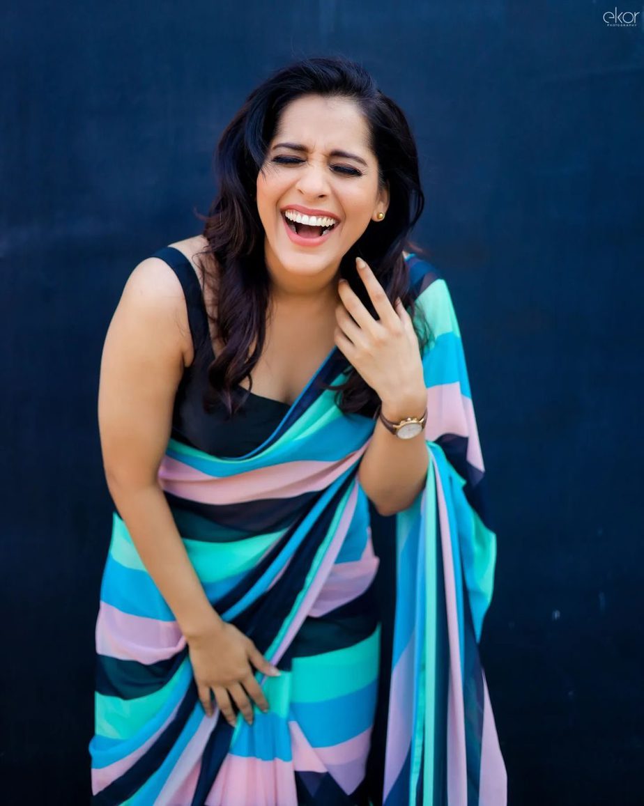 Rashmi Gautam in a blue striped saree by starry dreams-3