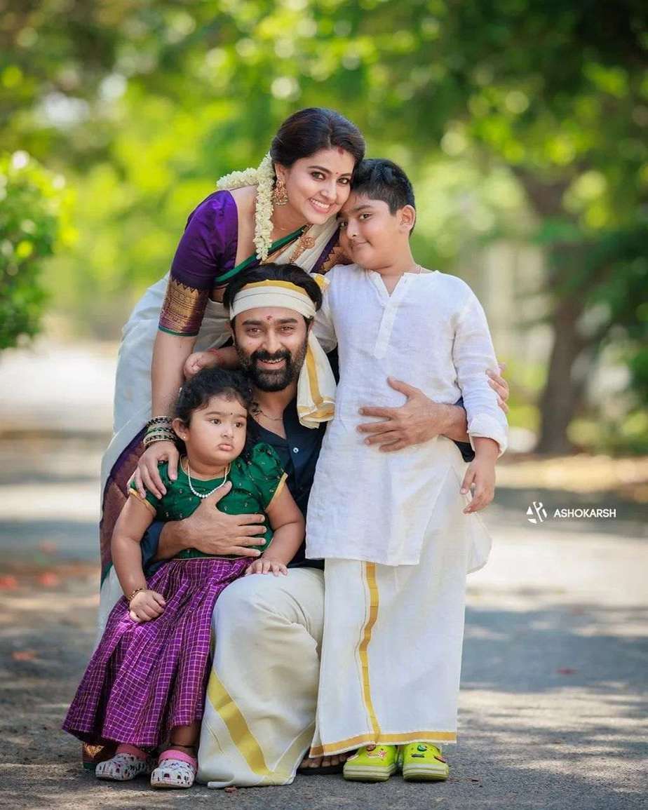 sneha prasanna and family for tamil new year'22