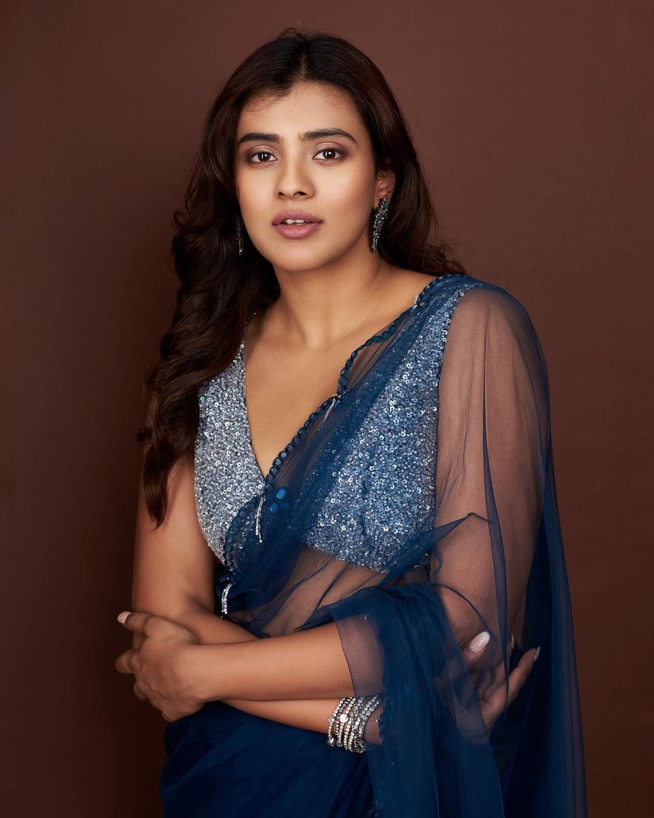 Hebah Patel looks lovely in a sheer blue saree for â€œVajramâ€ movie launch! |  Indian Filmy Actress