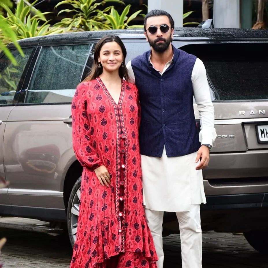 Alia bhatt jacket clearance dress