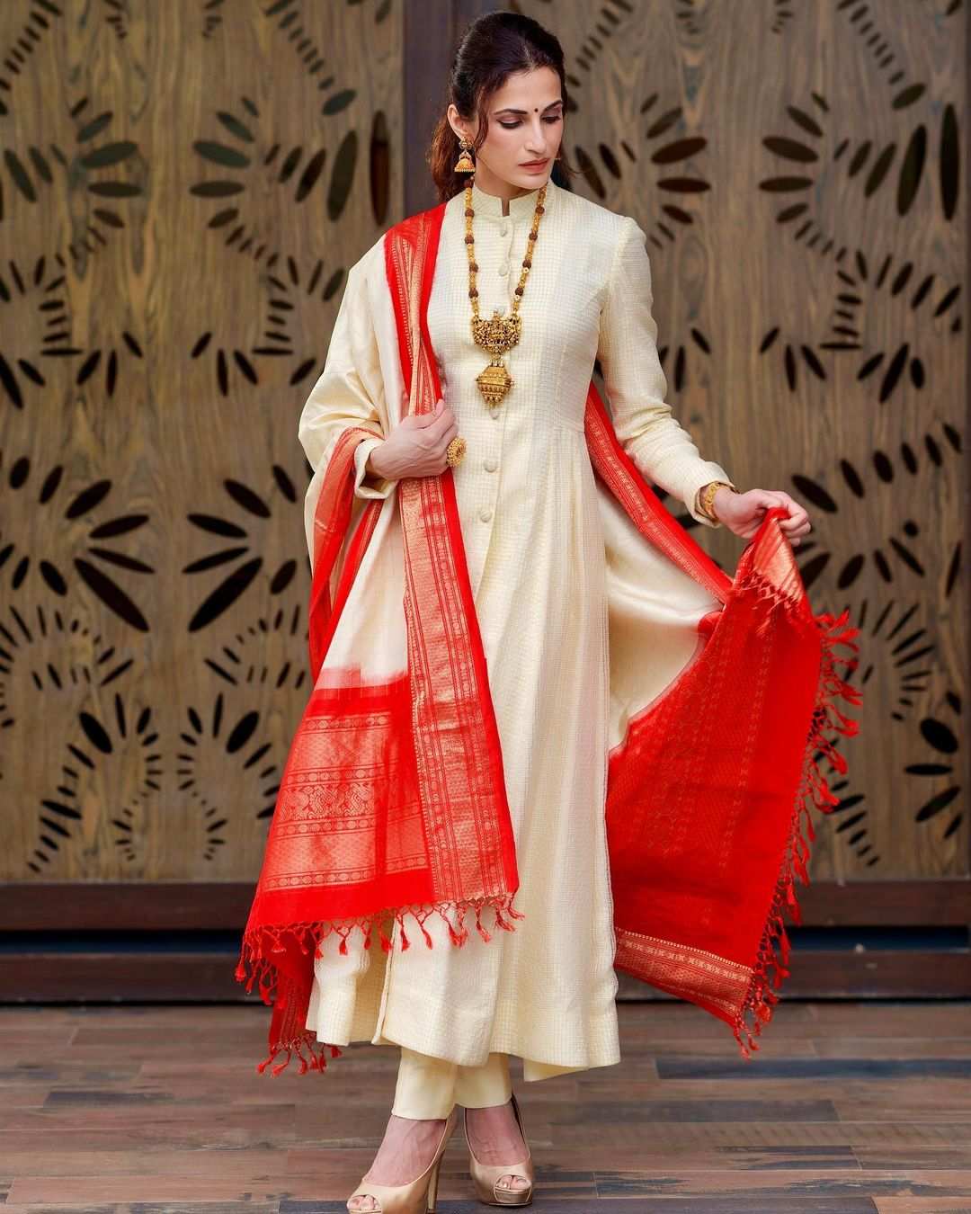 Anarkali suit best sale with silk dupatta
