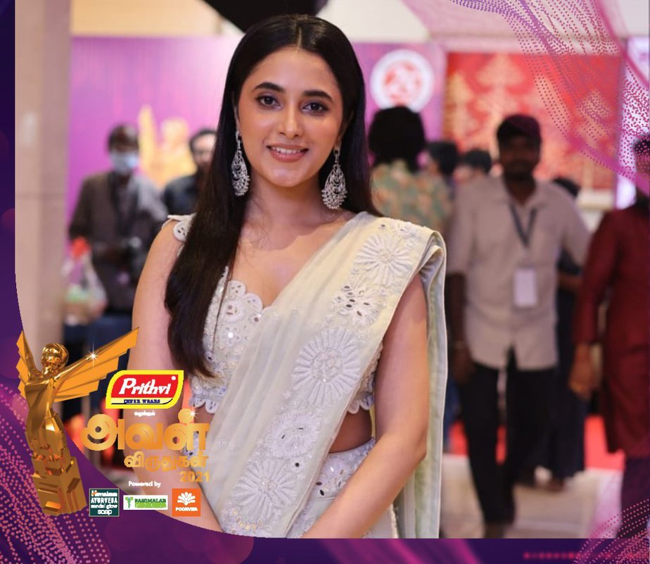 priyanka mohan in white lehenga by mishru for vikatan awards